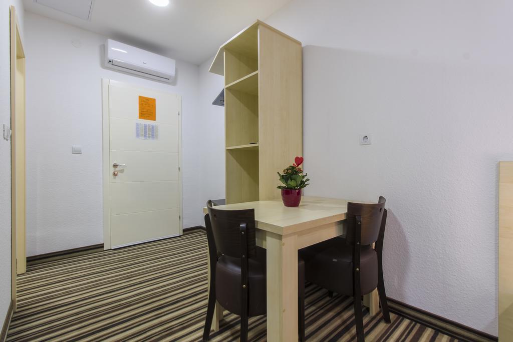 Parkcity Rooms Šibenik Exterior foto