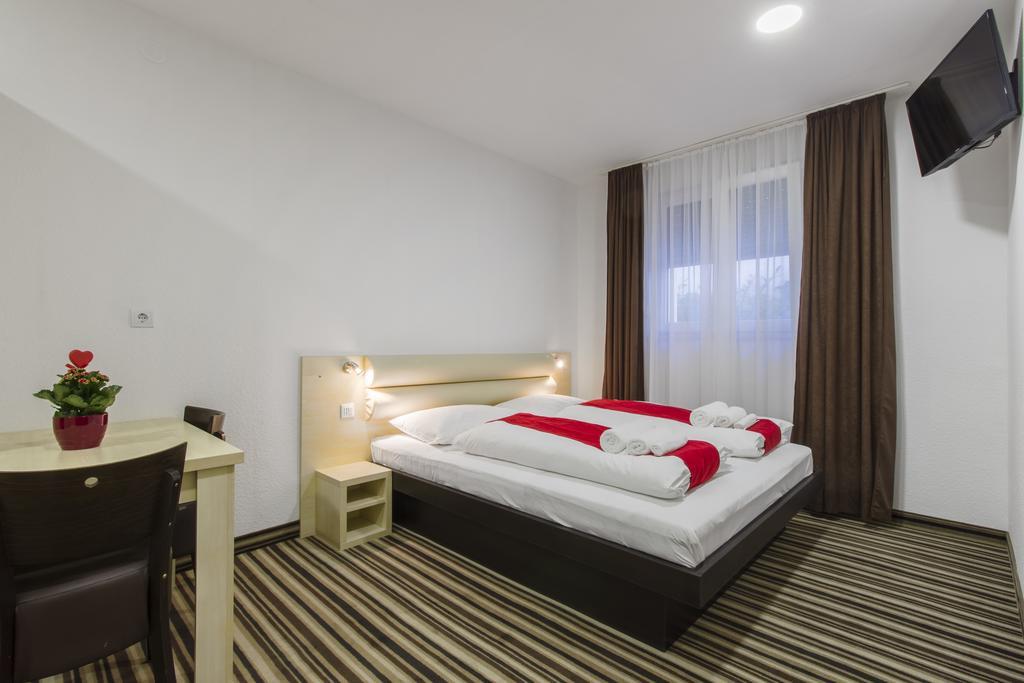Parkcity Rooms Šibenik Exterior foto